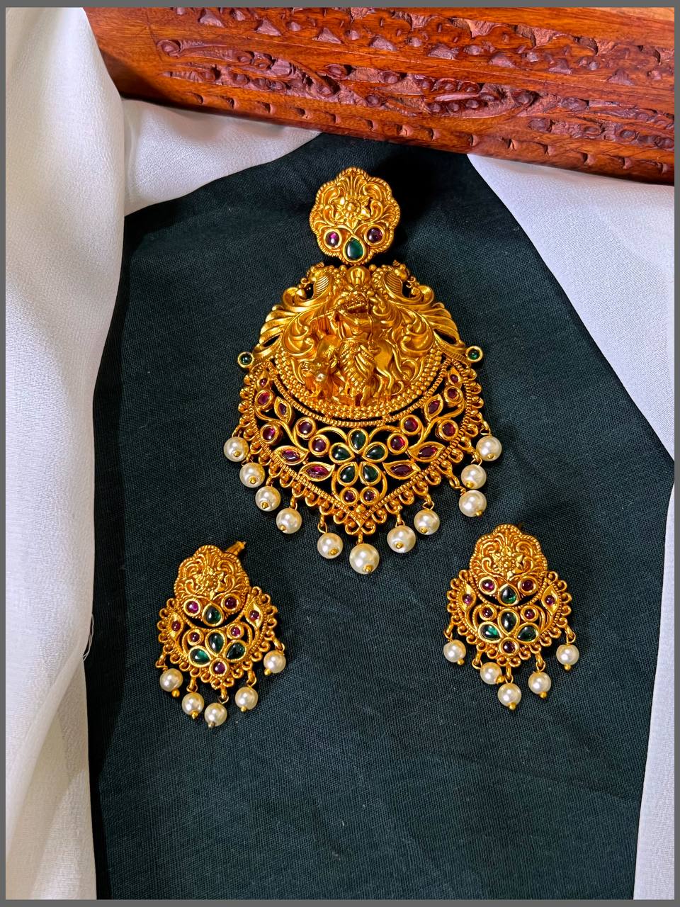 Beautiful Krishna Pendant With Earrings - NP0089