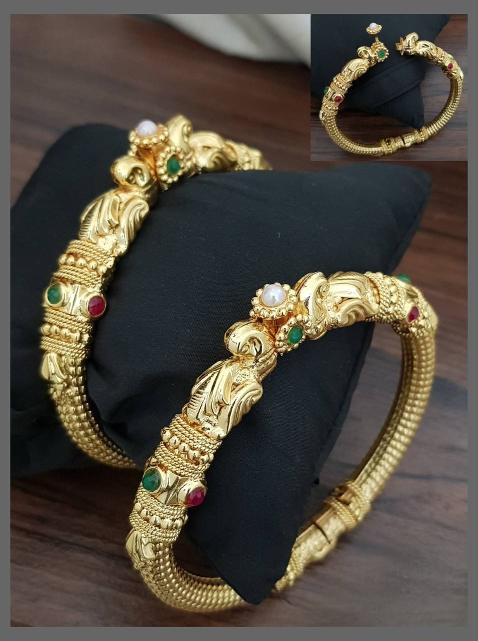 Elephant kada in Nakshi - BG00336