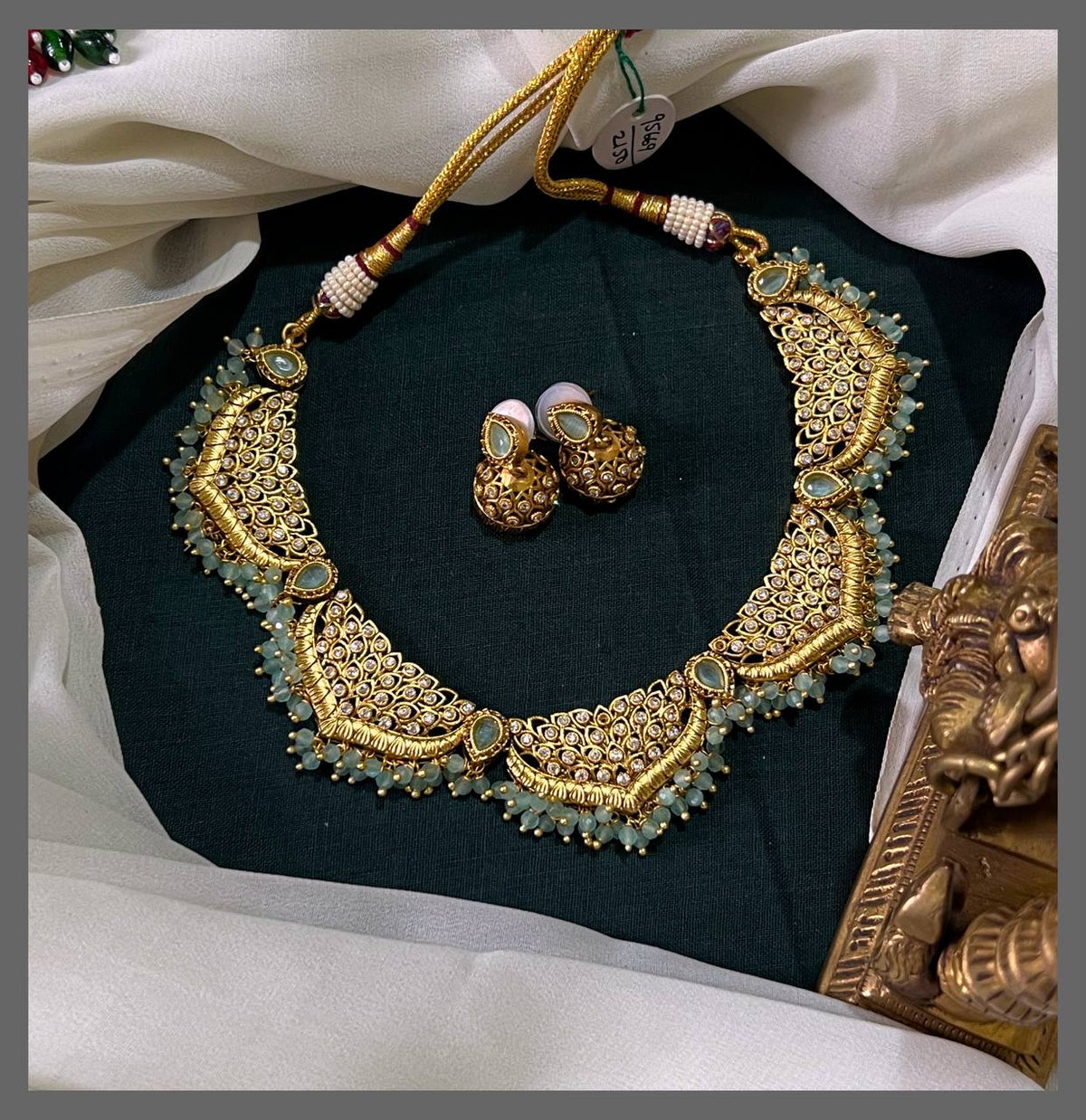 Stylish White stone Necklace With Pearls - NN00744