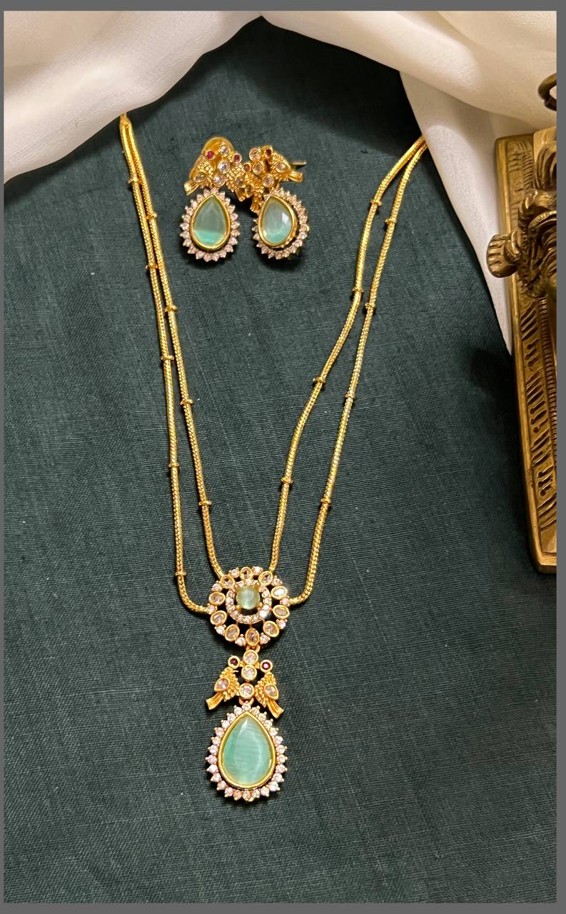 Double Layer Chain With Stone Pendant - NN00770