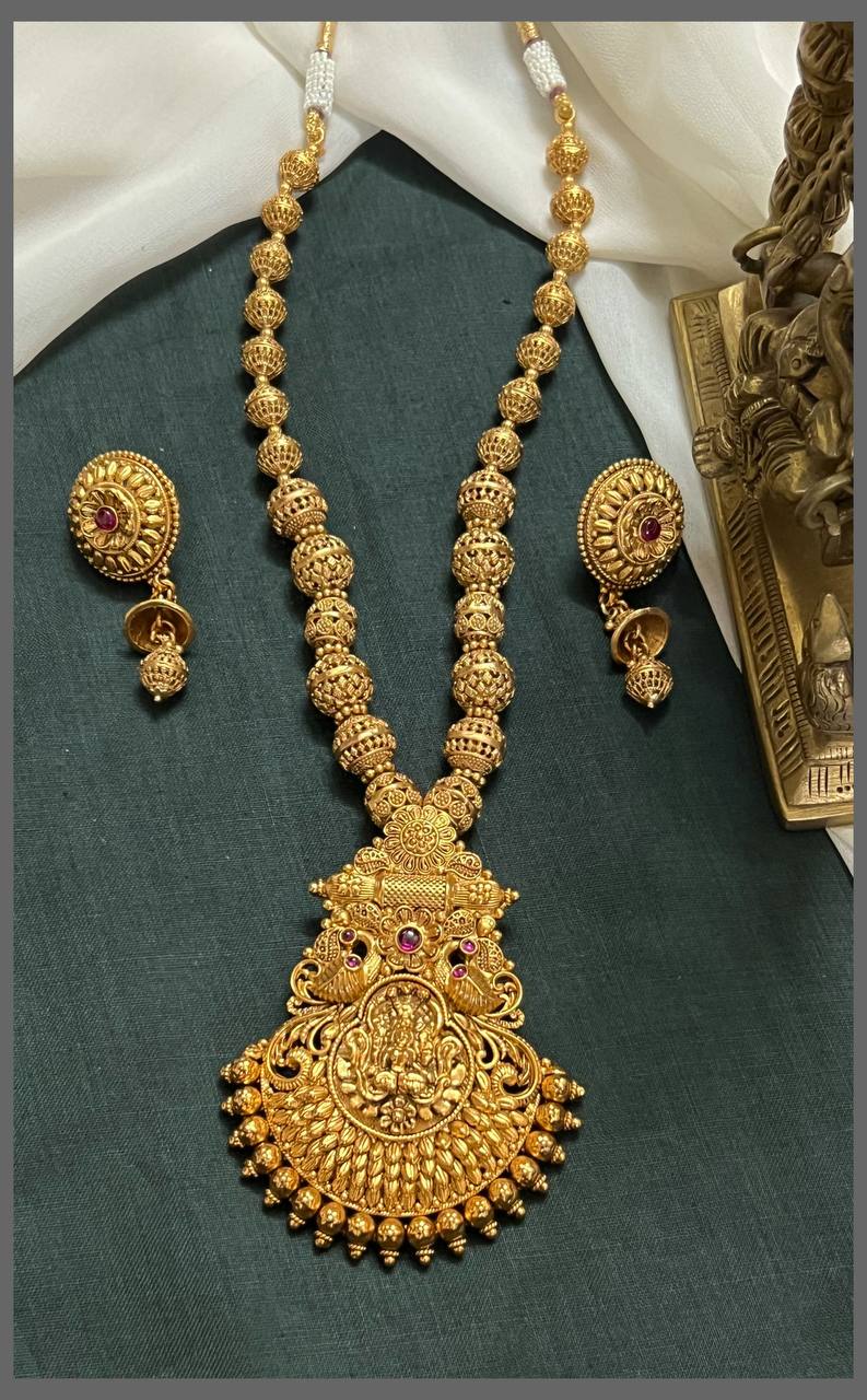 Gold Pearl Haram With Earrings - PB00492