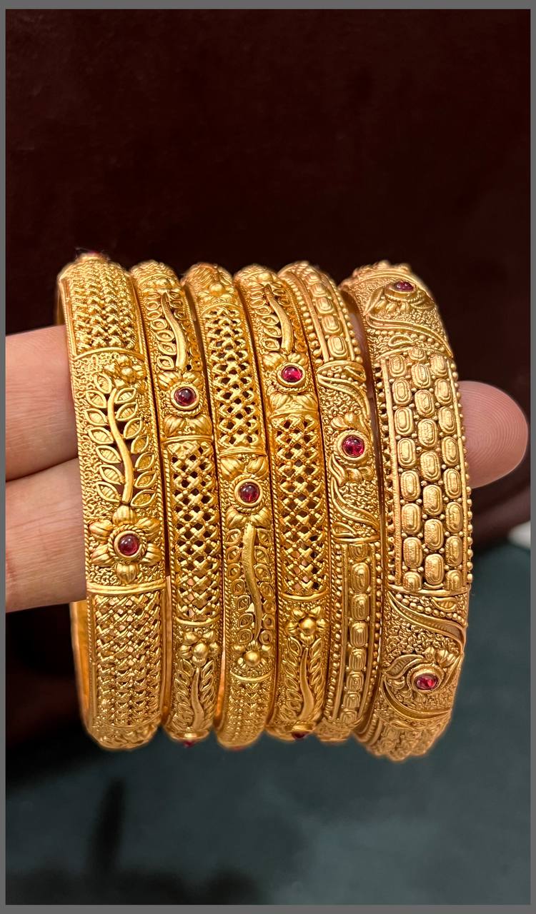 Beatiful Flower Nakshi Bangles - BG00359