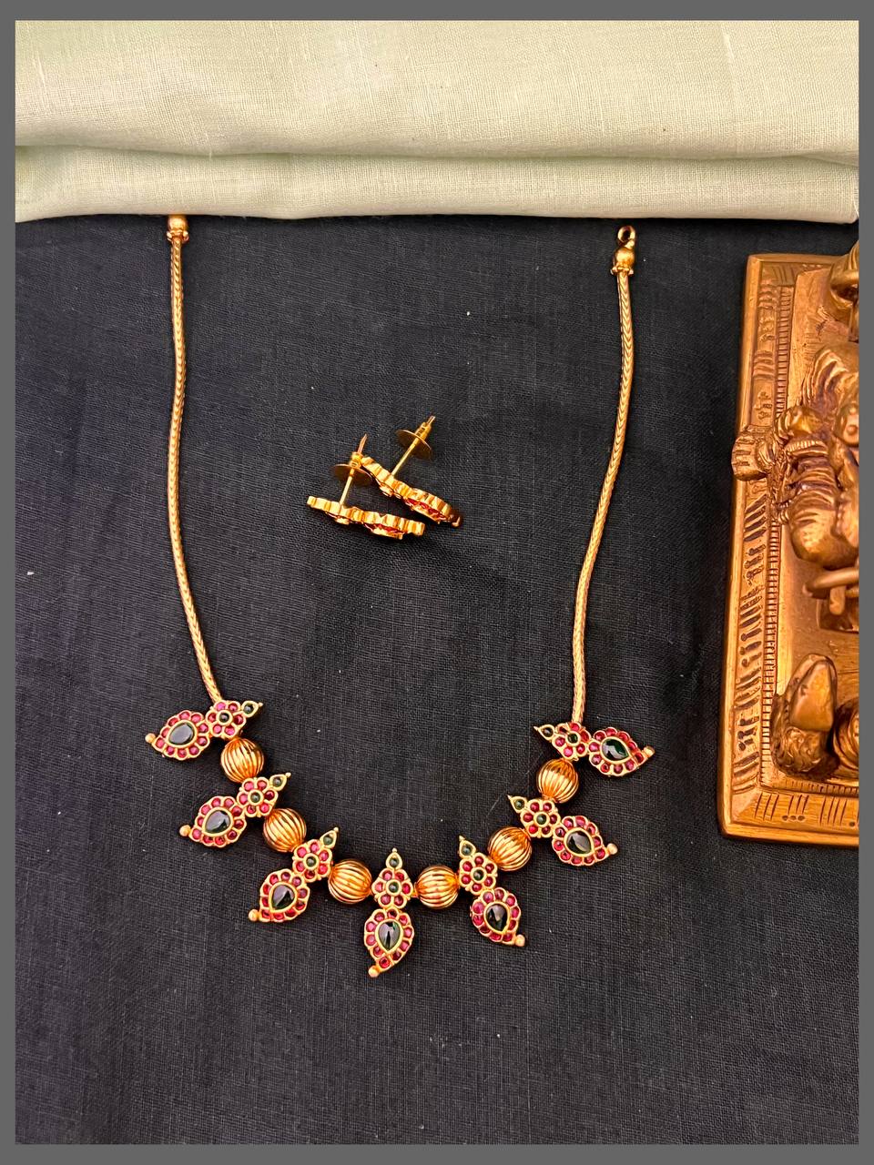 Multicolor Mango and Pearl Necklace In Nakshi - NN00784
