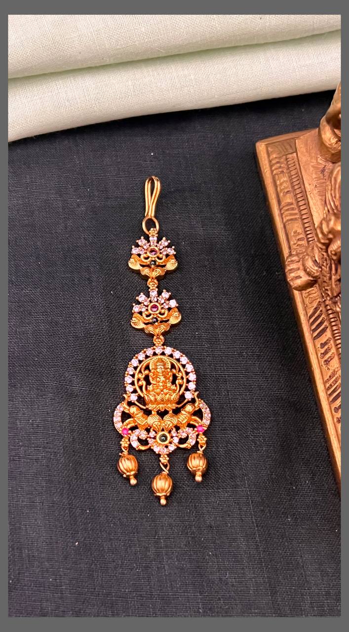Lakshmi and Stone Flower Maang Tikka - HA00186