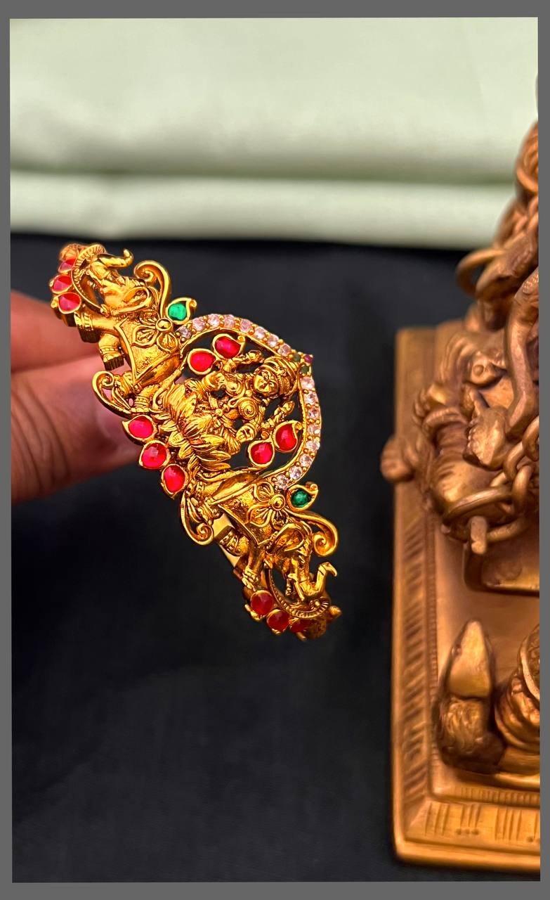 Beautiful Lakshmi Bracelet - BG00379