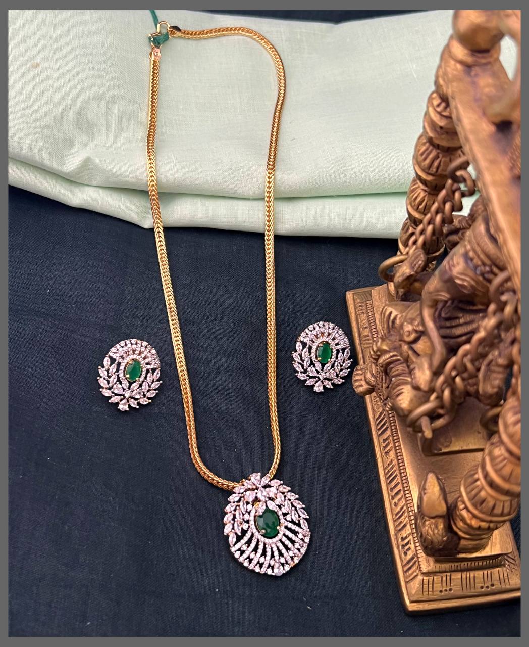 Beautiful Nakshi Chain With Daimond Pendant - DN0072