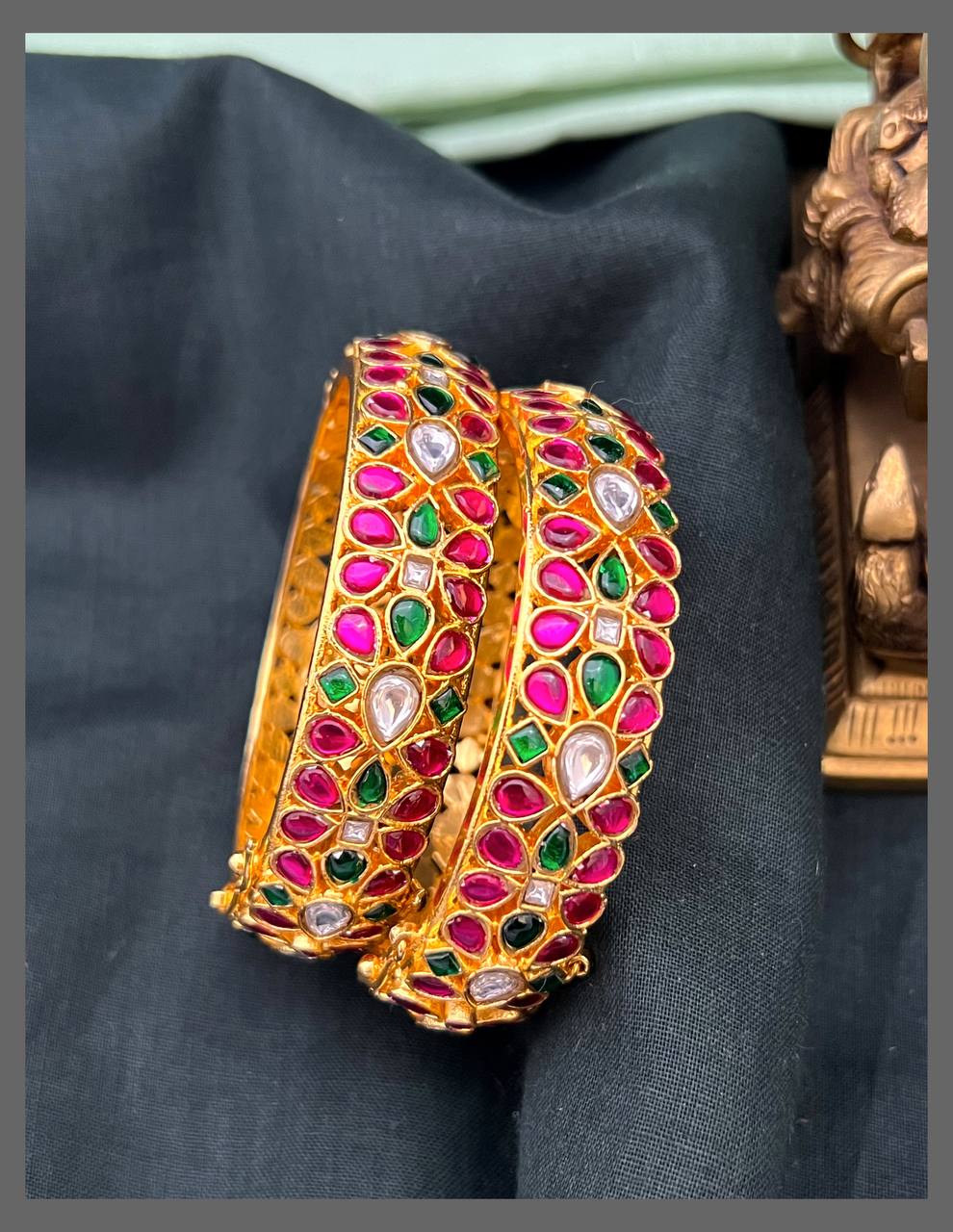 Multi Colour Flower Kundan Bangles - BG00582