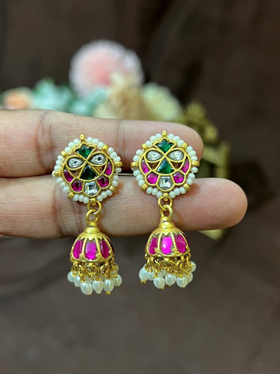 Jadau Stone Cute Small Jhumki With Back Screw - KE0077