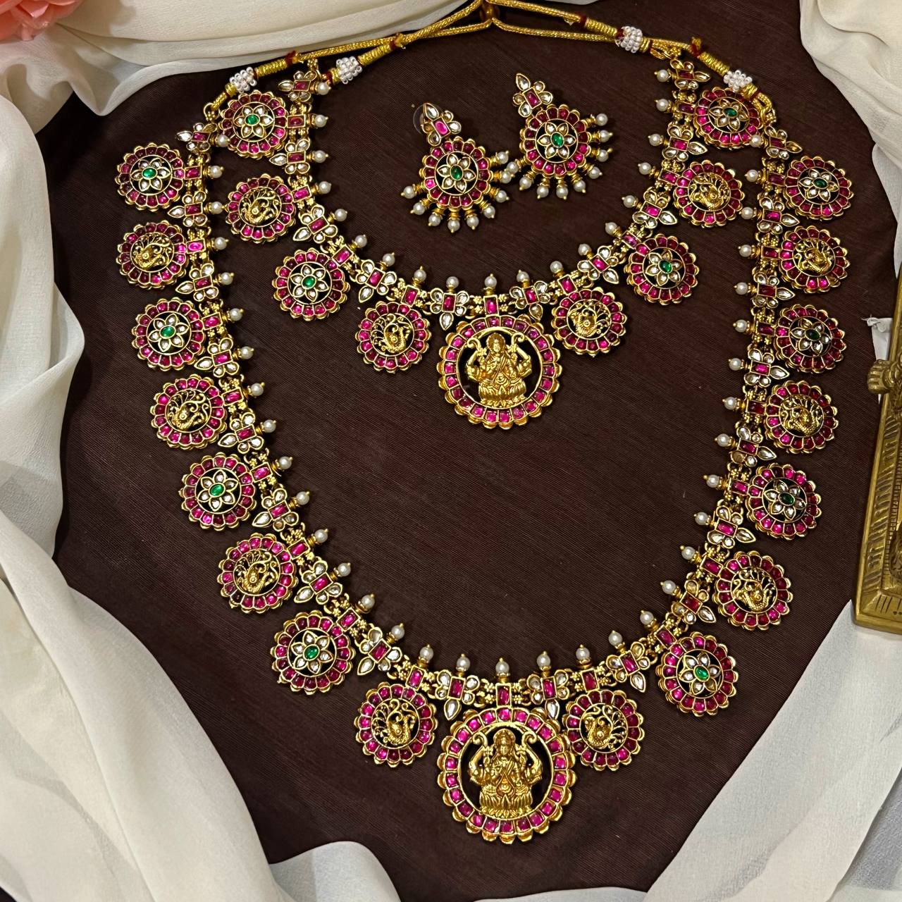 Kempu Stone Lakshmi Bottu Combo - BR0072
