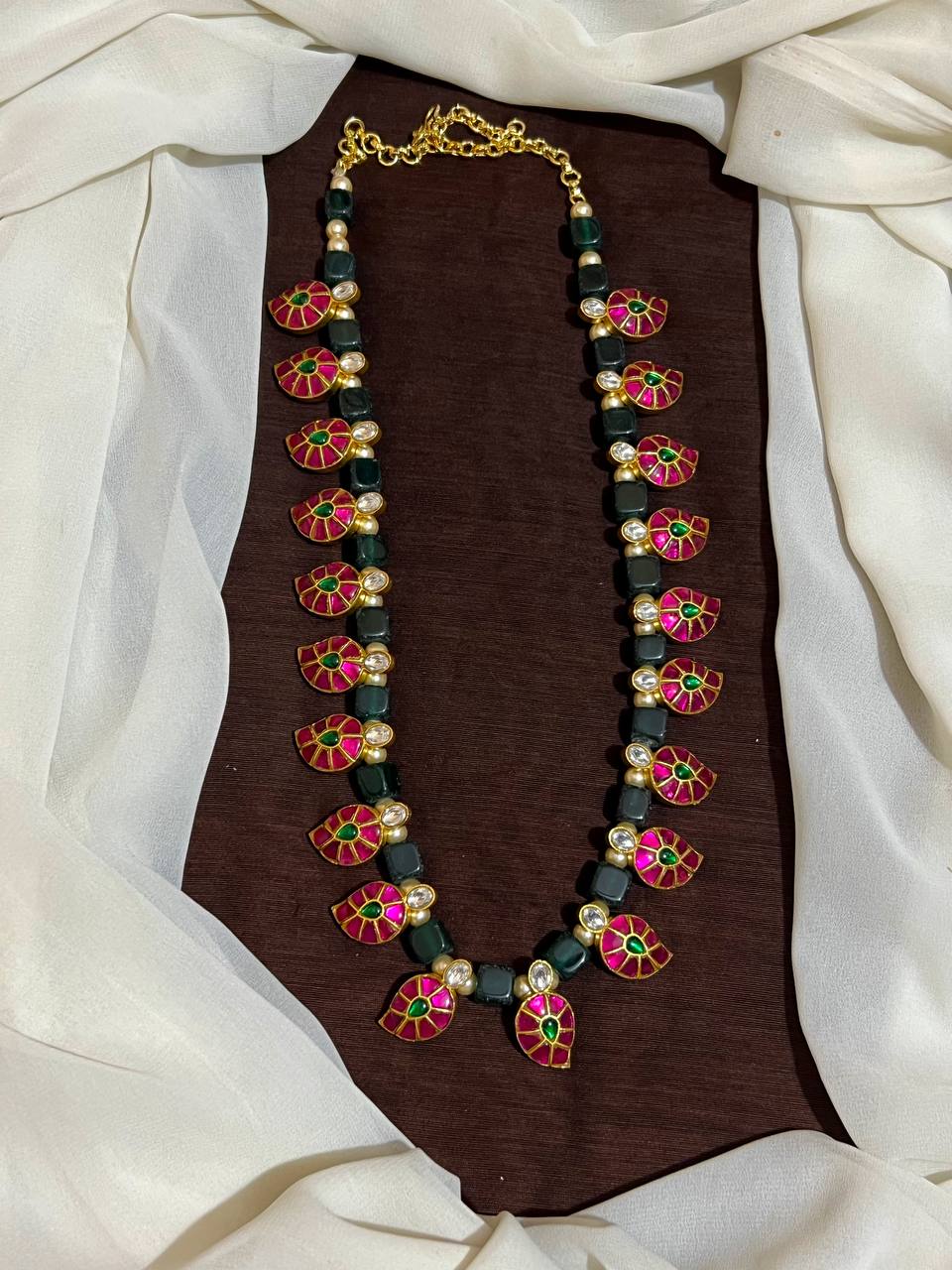 Emerald beads Mango Haram - PB0052