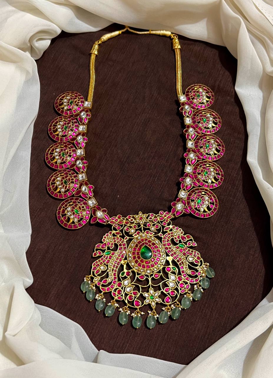 Jadau Bottu Haram With Grand Pendant - KN00119
