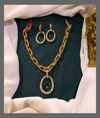 Emerald Necklace in Victorian - VN00152