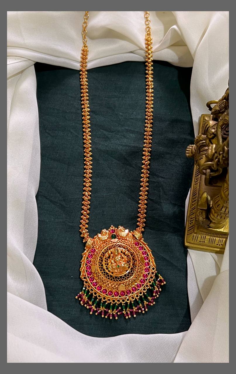 Beautiful Nakshi Haram with a stunning multicolor pendant - NH00343