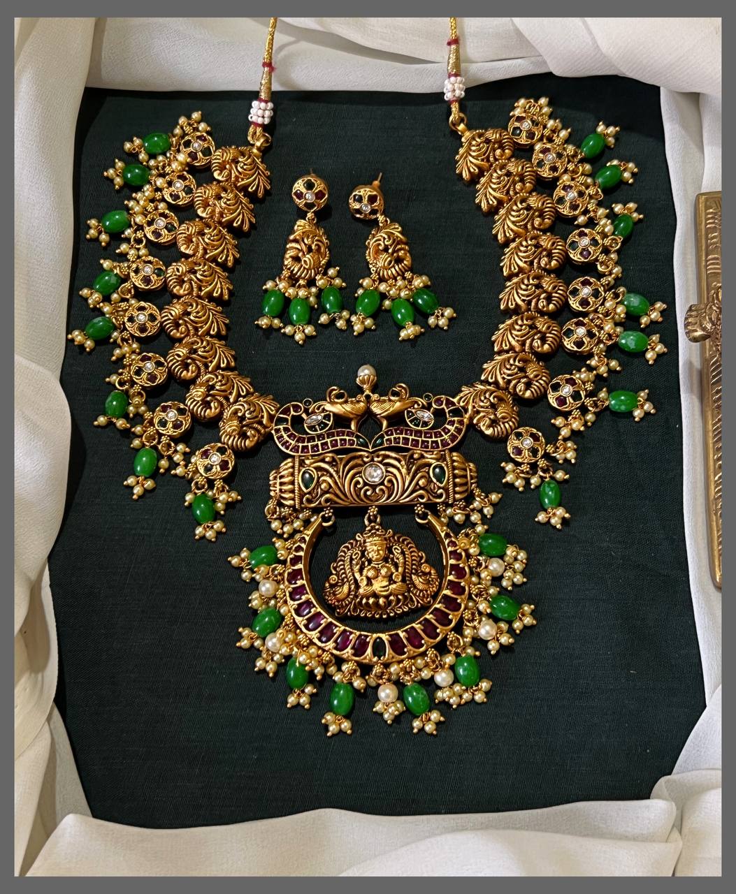 Beautiful Nakshi Necklace with Green Beads and Matching Earrings – NN00730