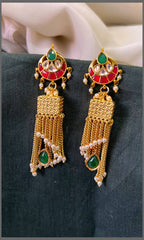 Beautiful Kundan Earrings in White Pearls – KE00530