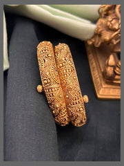 Antique Bangles in Kundan - BG00534