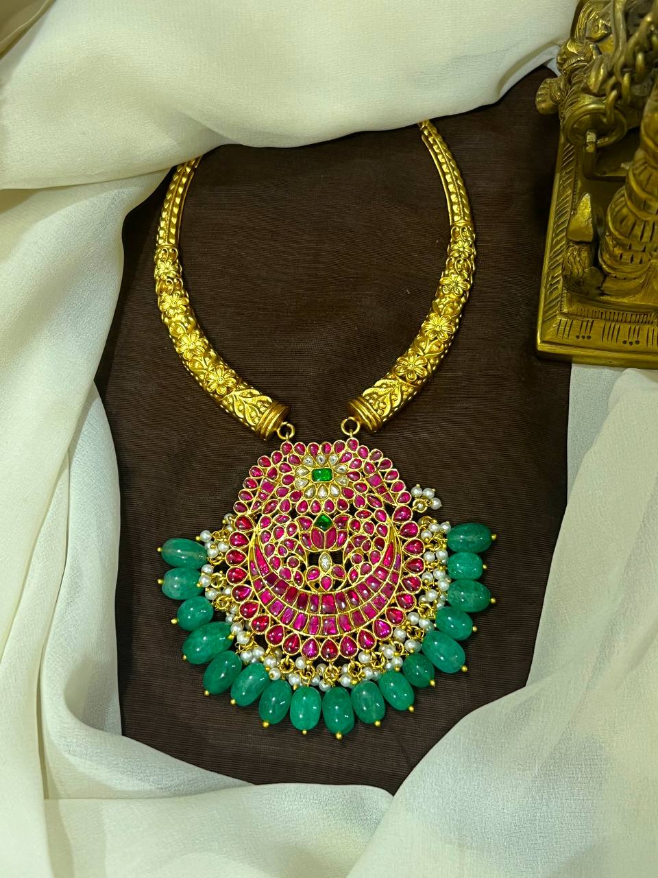 Jadau Pendant with Kante Set - KN00668