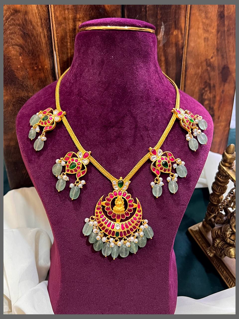 Vintage Jadau Lakshmi Set - KN00371