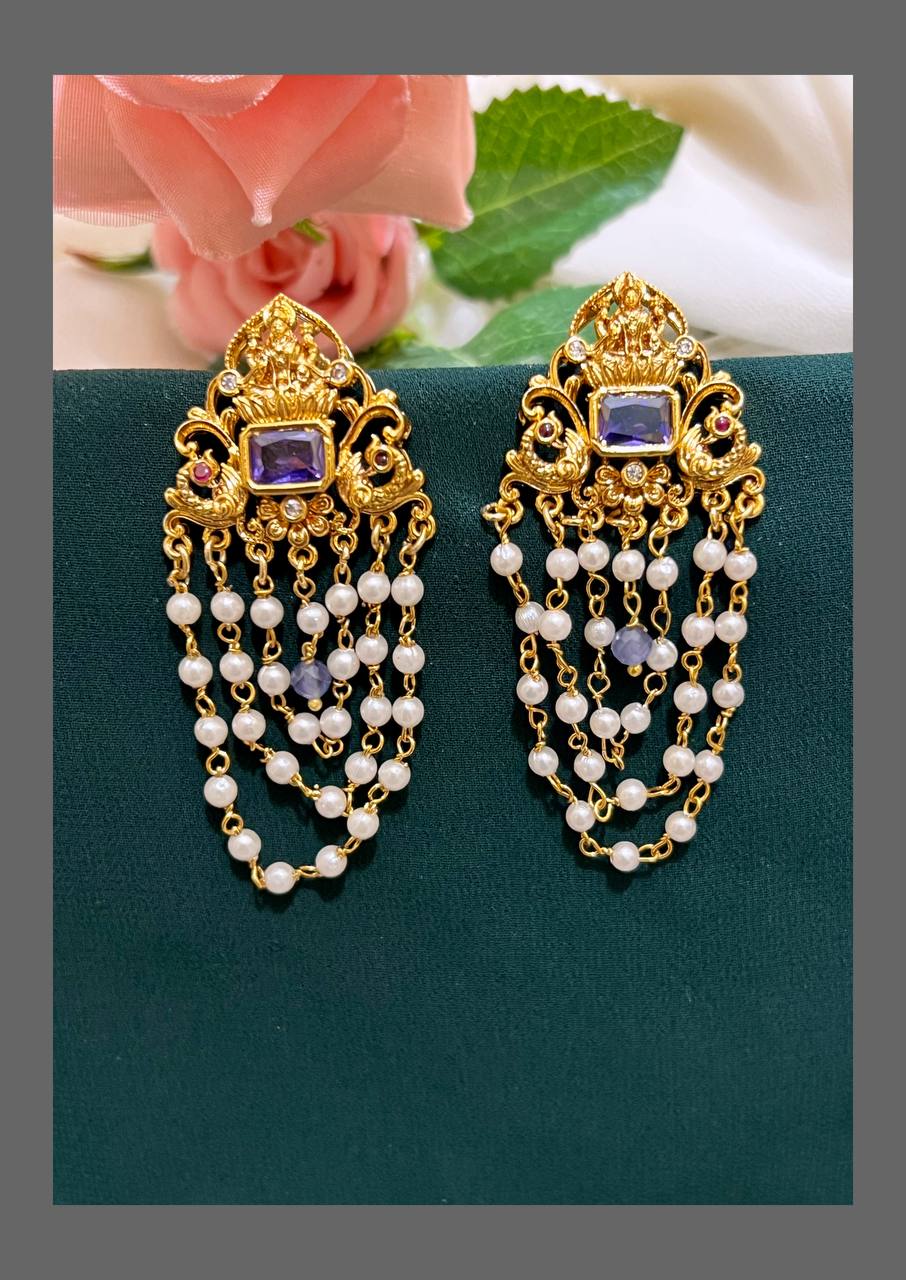 Beautiful Lakshmi Hanging With White Pearl - NE00395