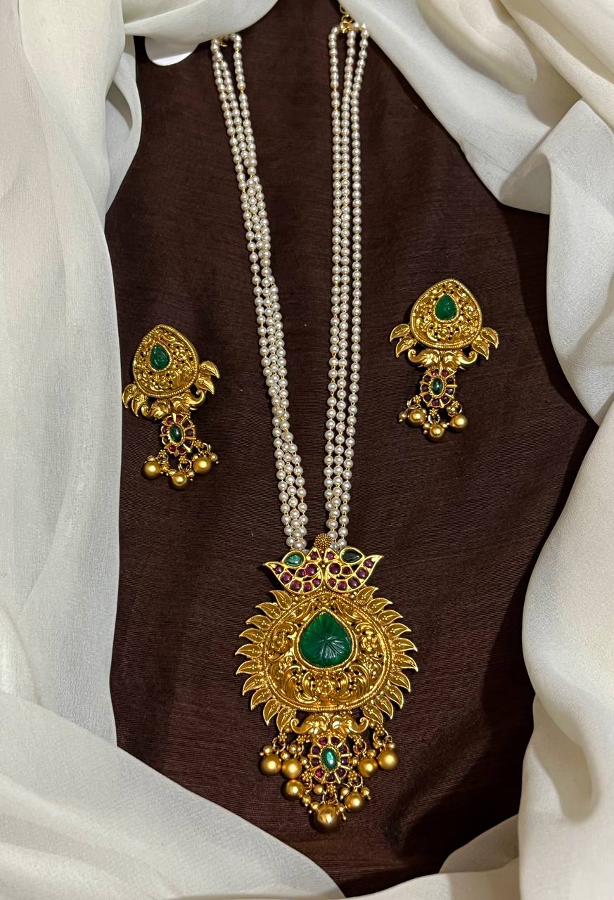 Pearl Haram With Peacock Feather Pendant - PB00238