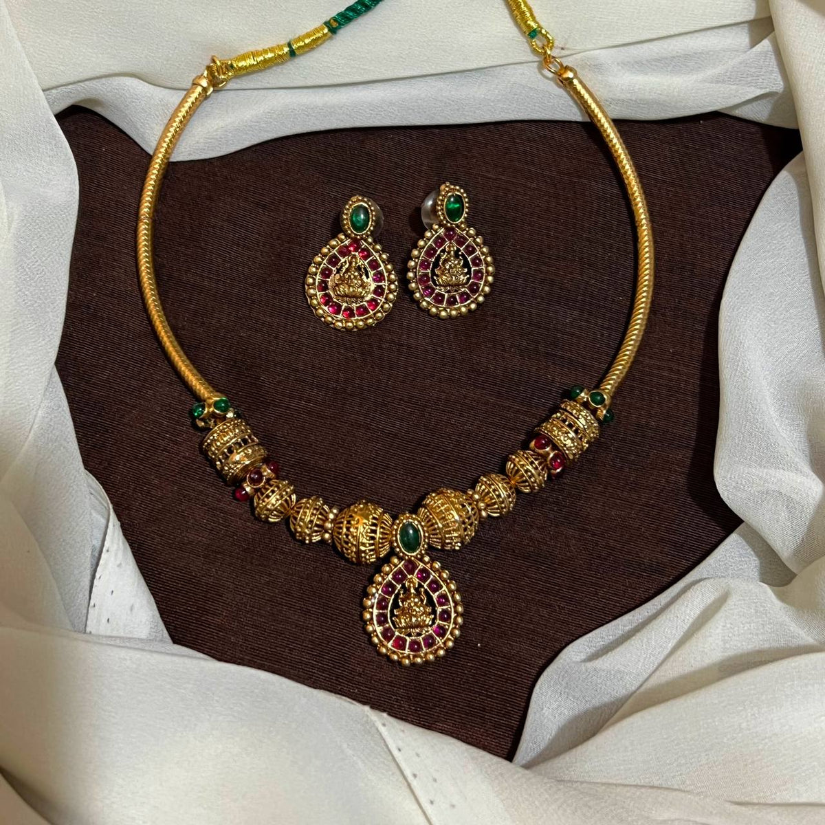 Kante Kempu Pendant With Earings - NN00750