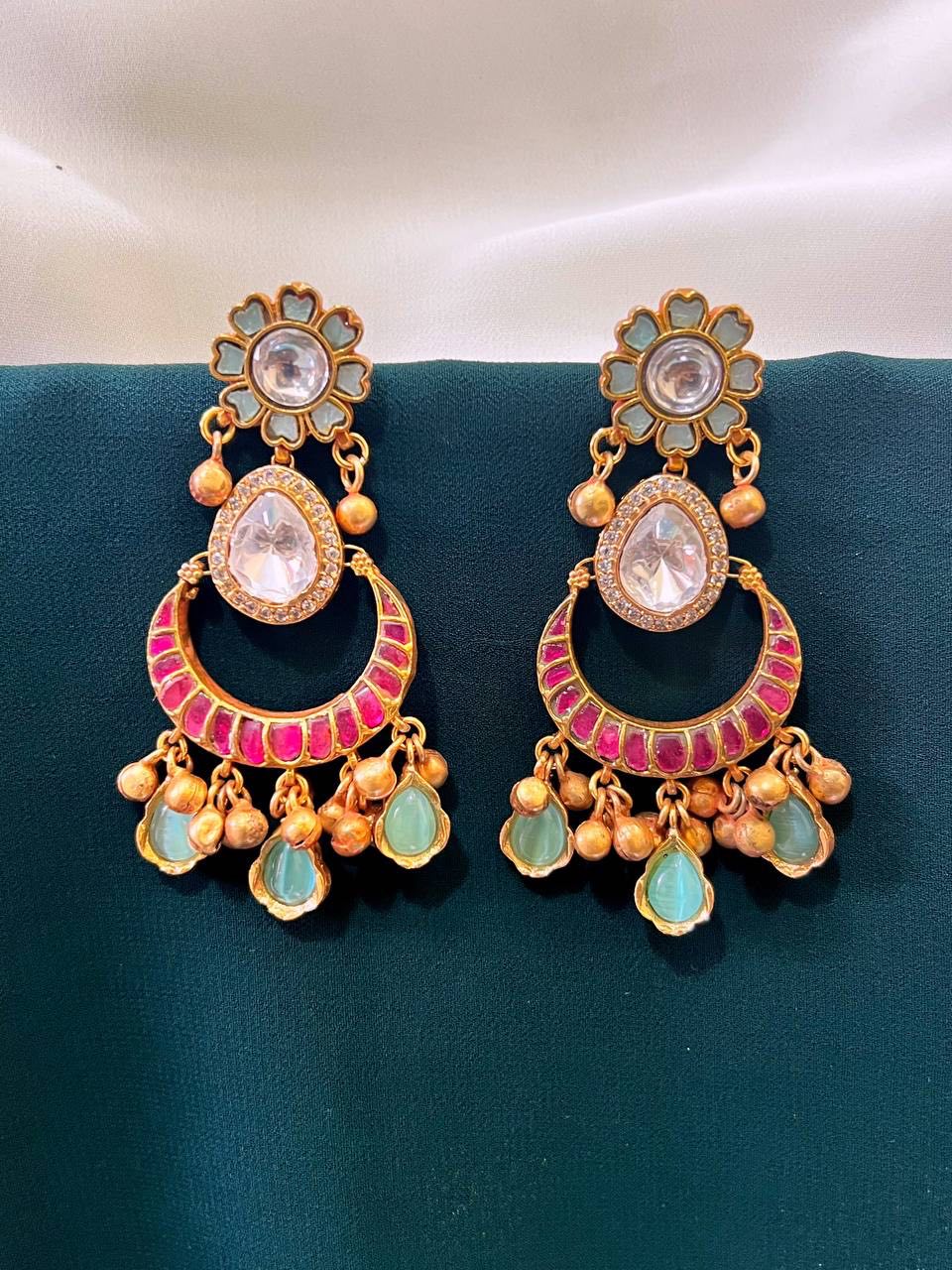 Beautiful Flower with Hanging Earring in Kundan - KE00498