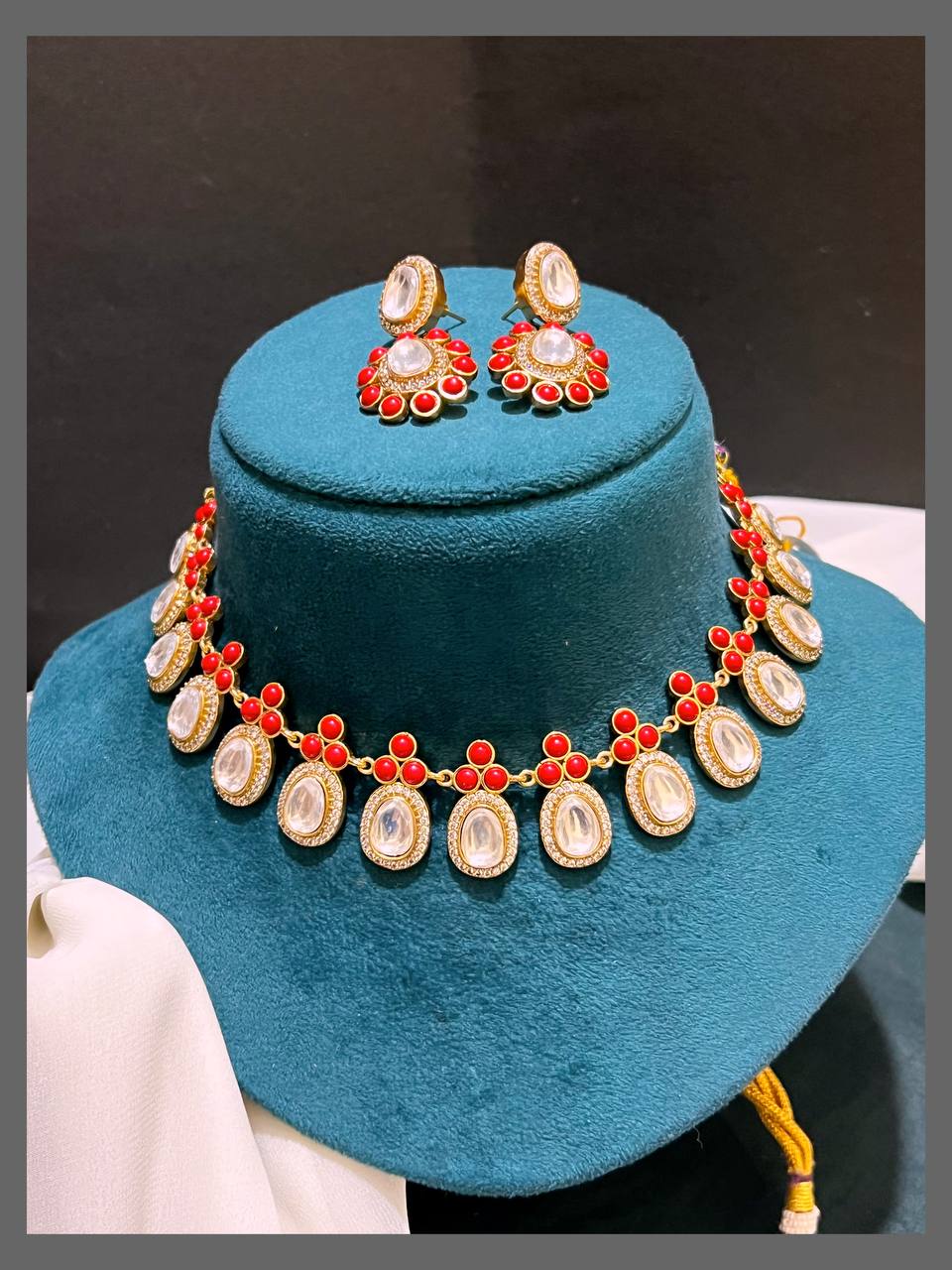 Coral with White Stone Neckalce in Victorain - VN00165