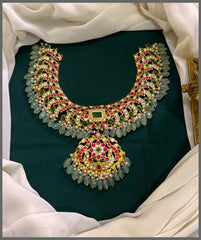 Jadau Necklace with Emerald Stone and Beads - KN00579