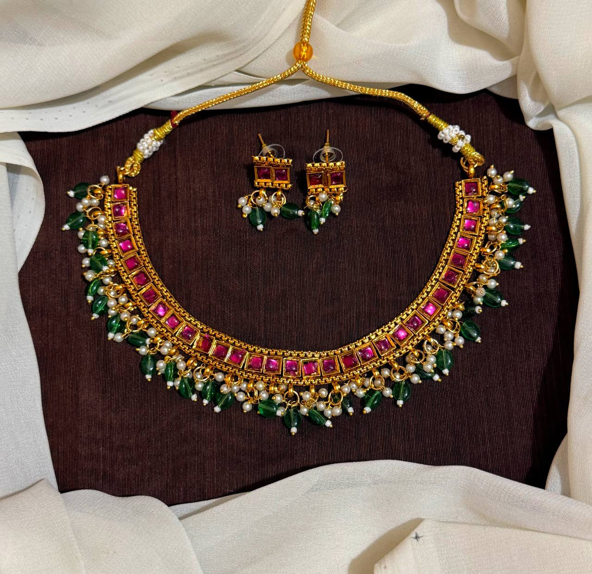 Kempu Pota Stone Cute Neckalce With Earrings - NN001003