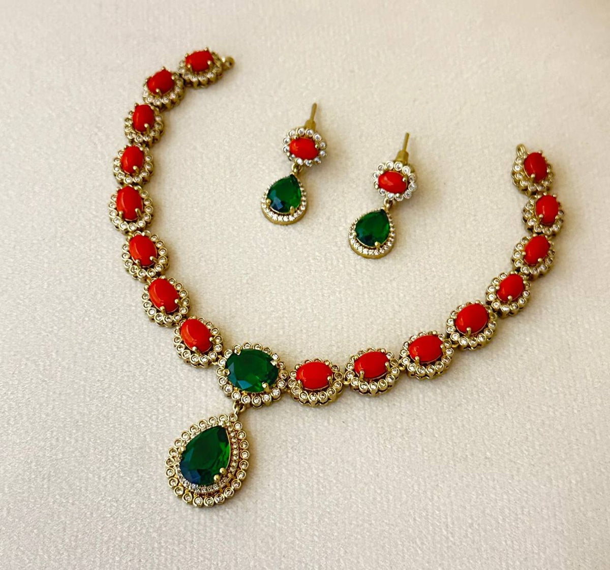 Elegant Coral Victorian Necklace with Earring - VN0026