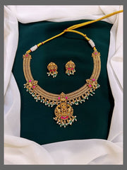 Jadau Nanu Set With Lakshmi Pendant - KN00280