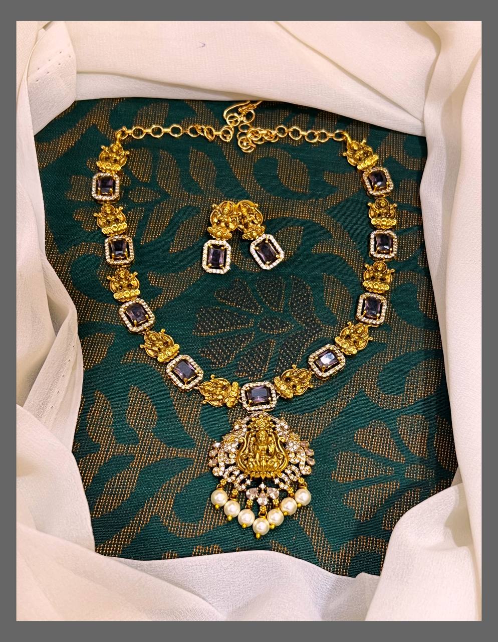 Beautiful Lakshmi Necklace In Nakshi - NN00309