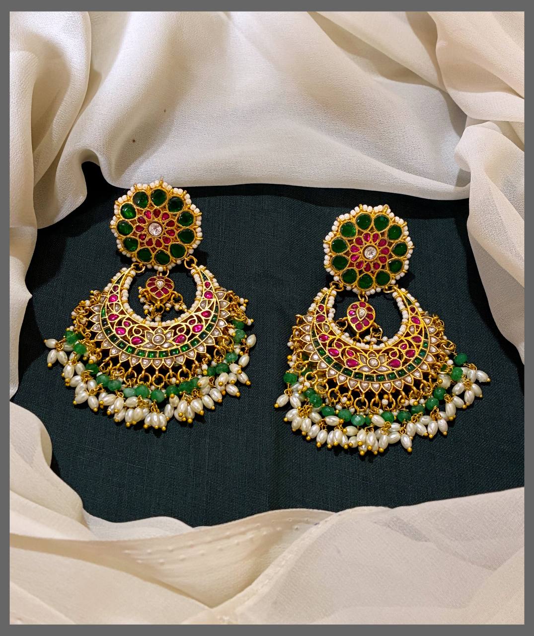 Jadau Emerald Chand Bali Earings With Rice Pearls - KE00483