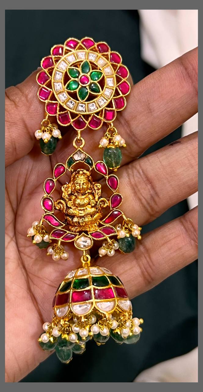 Flower and Lakshmi Jada Billa - HA00145