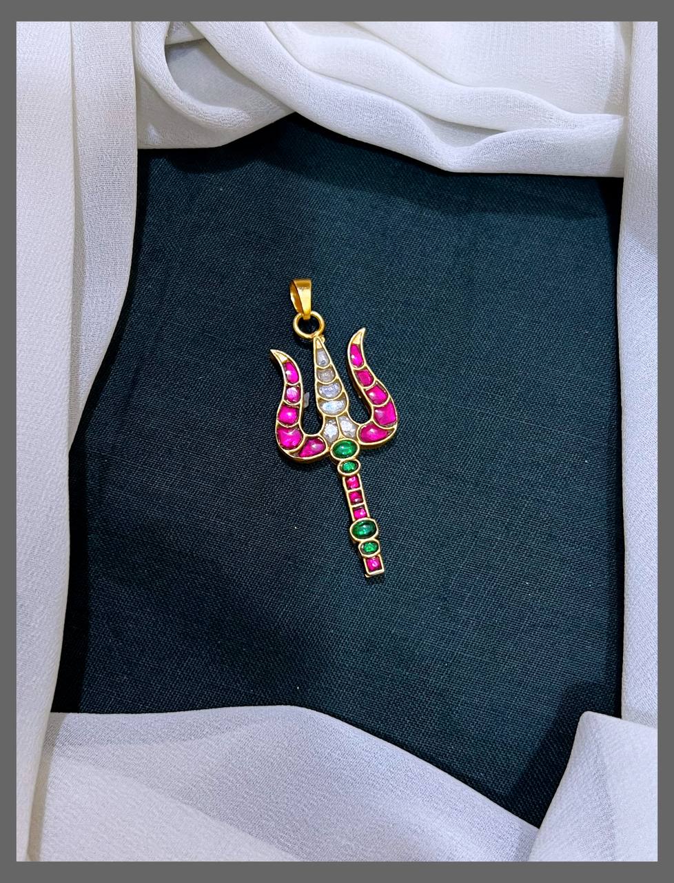 Trishul Kundan Pendant - KP00170