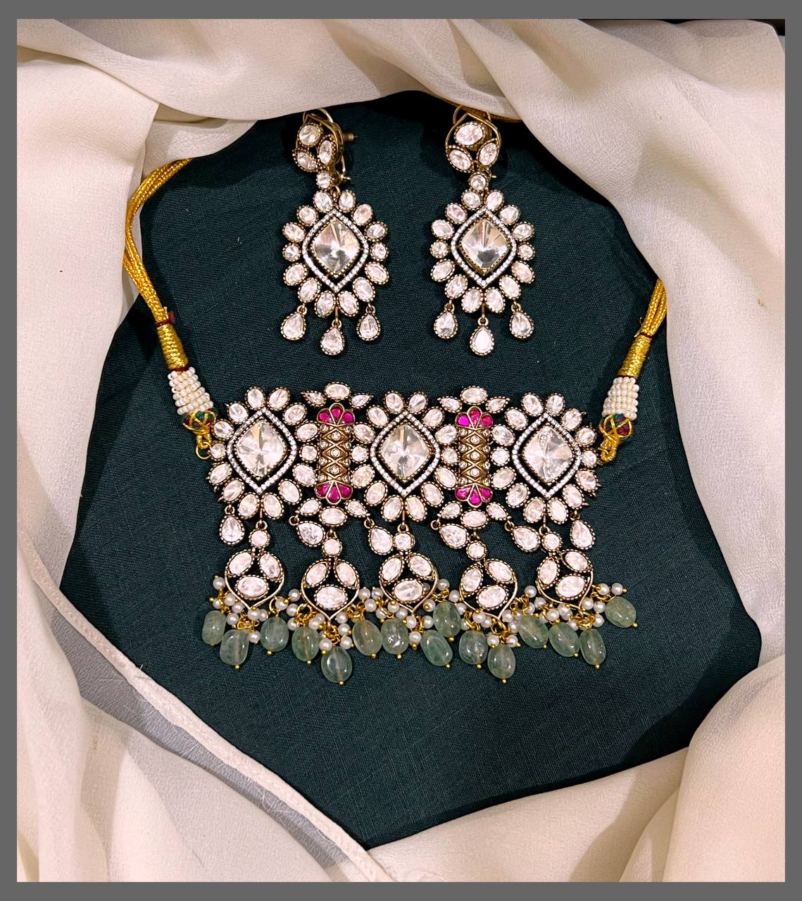 Beautiful White Chokar in Kundan - KN00509