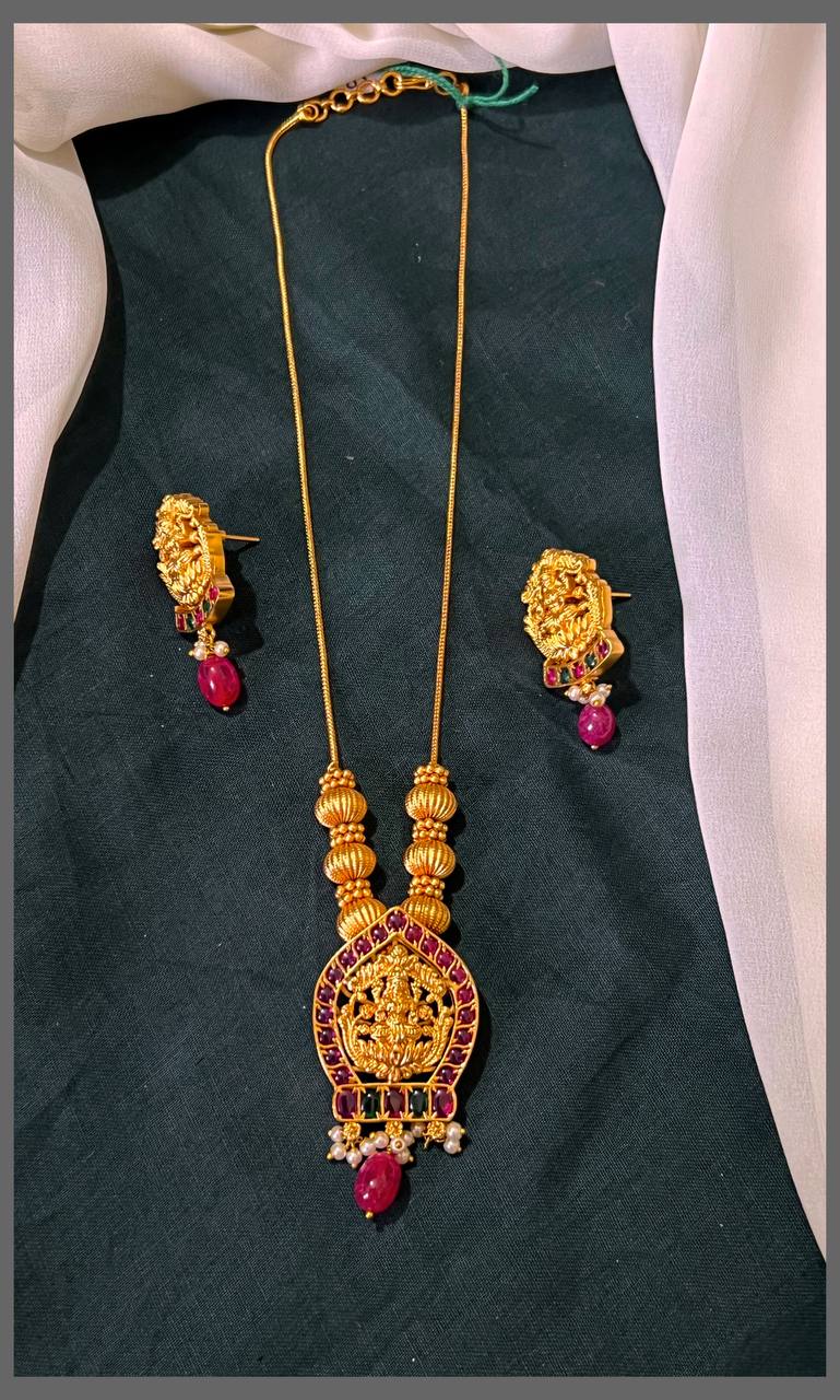 Nakshi Lakshmi pendant Haram with gold Beads - PB00320