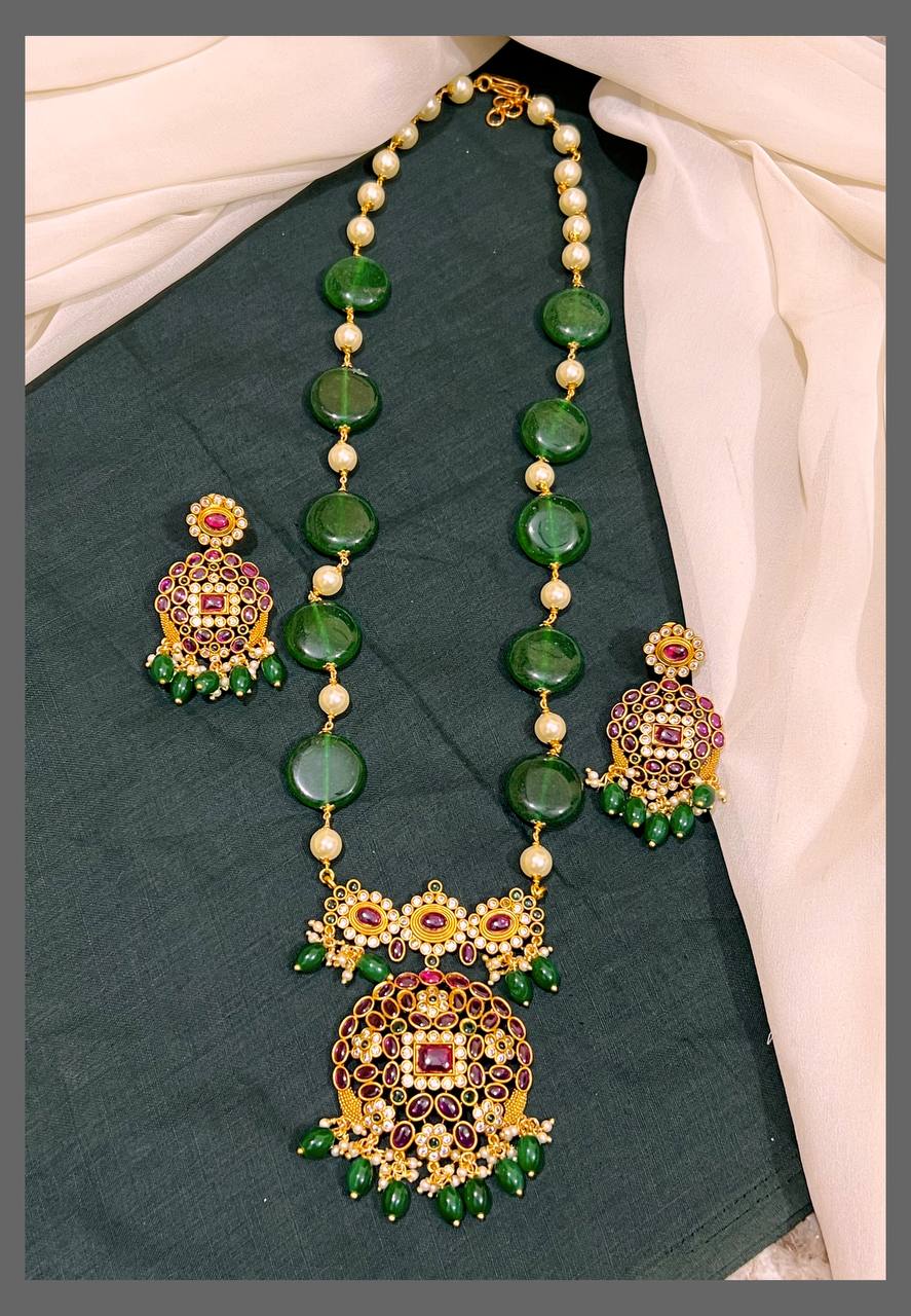Emerald Pearl Haram With Pendant - PB00325