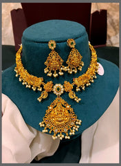 Lord Lakshmi Pendant with Side Lakshmi Necklace in Nakshi - NN00613