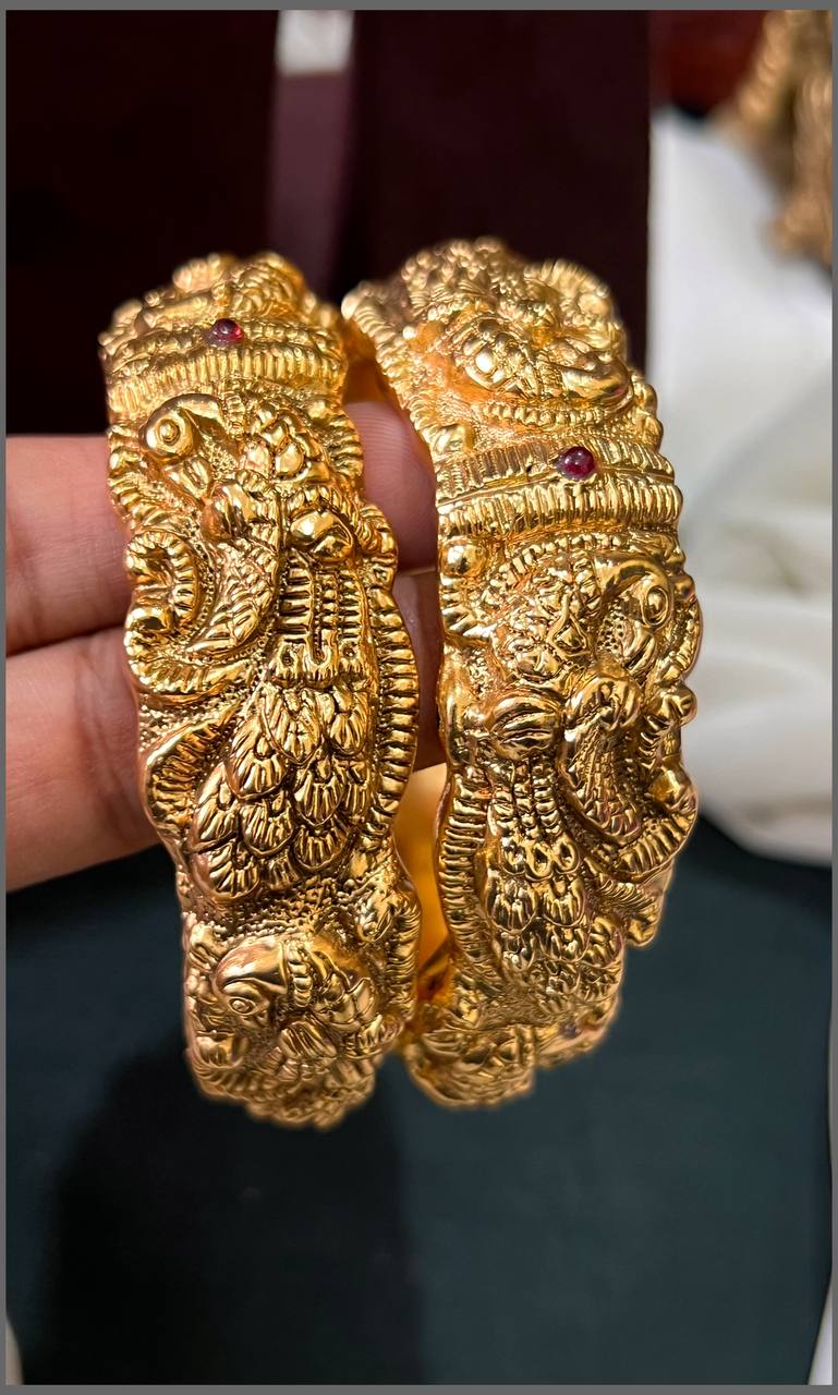 Antique Peacock Bangles in Kundan - BG00244