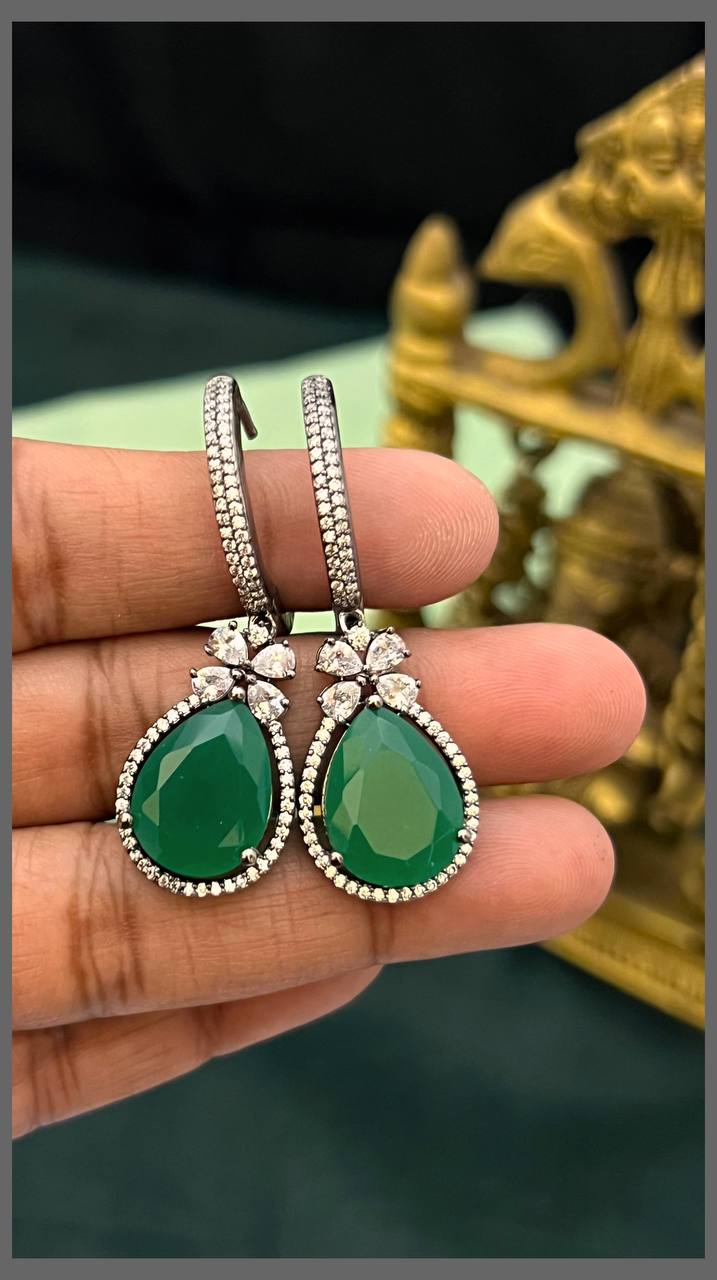 Beautiful Emerald Hugging Earring with White Stone in Victorian - VE00225