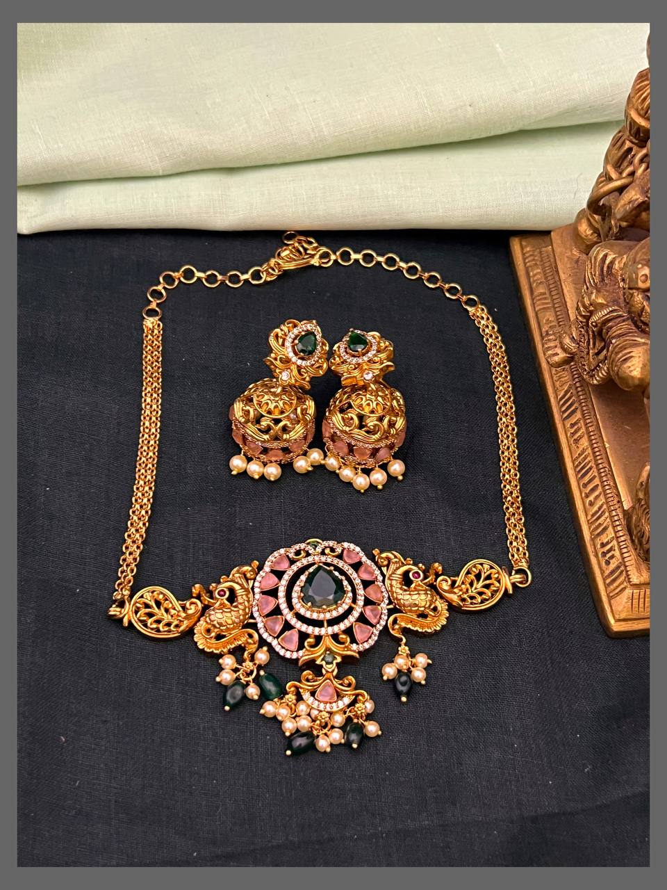 Beautiful Peacock and Flower Necklace - NN00799