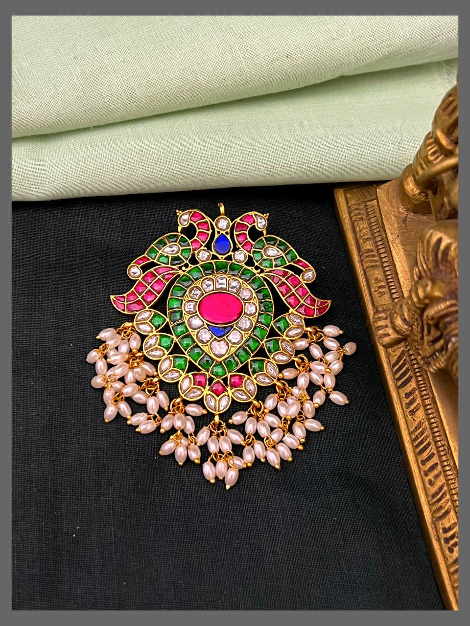 Beautiful Peacock Kundan Pendant - KP00184
