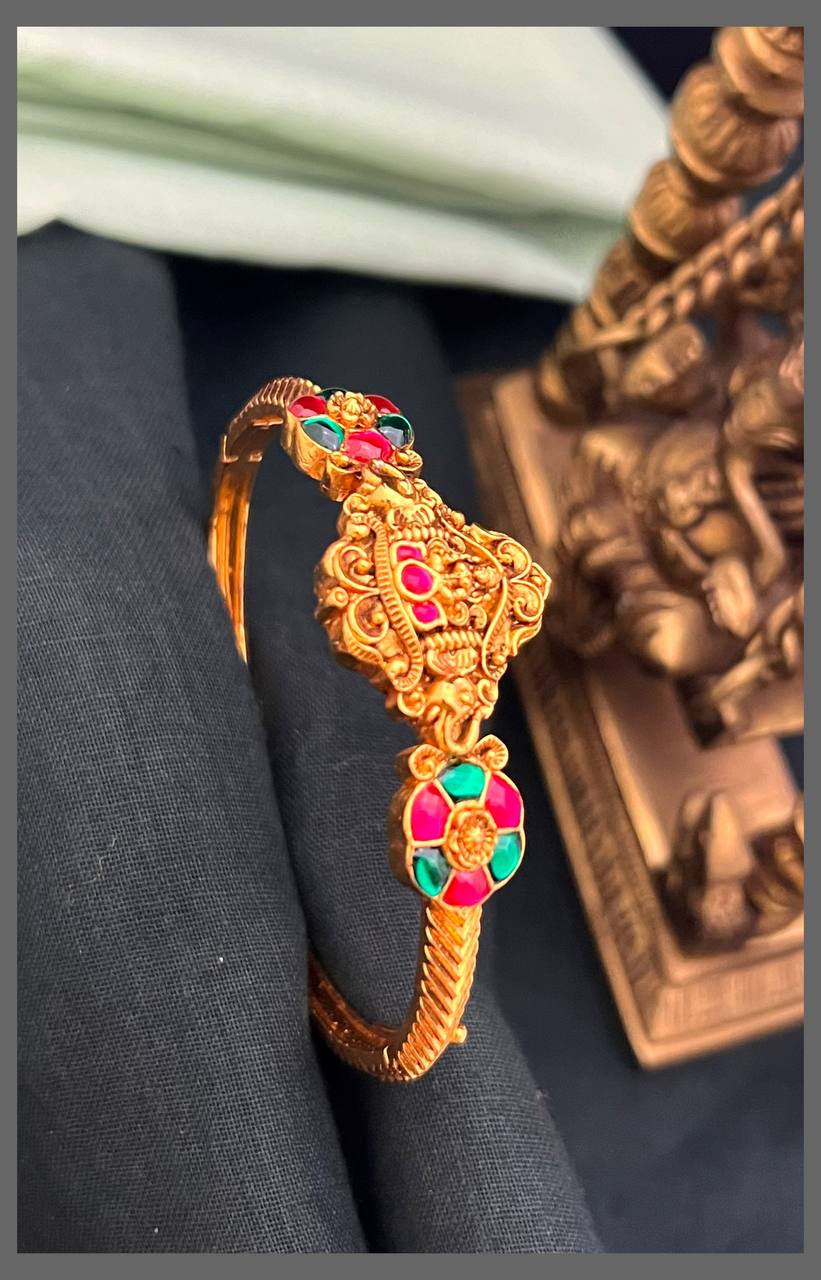 Beautiful Multicolour Flower and Lakshmi Bracelet - BG00404