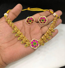 Jadau Pendant With Nakshi Chain - KN00348