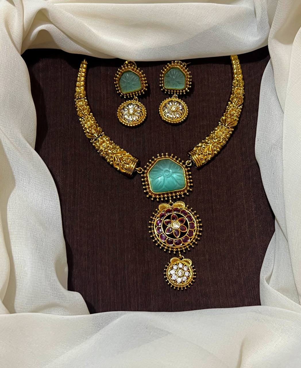 Kante Set With Mint Stone and Kempu - NN0047