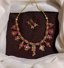 Kempu Stone Traditional Necklace Set With Earrrings - NN001007
