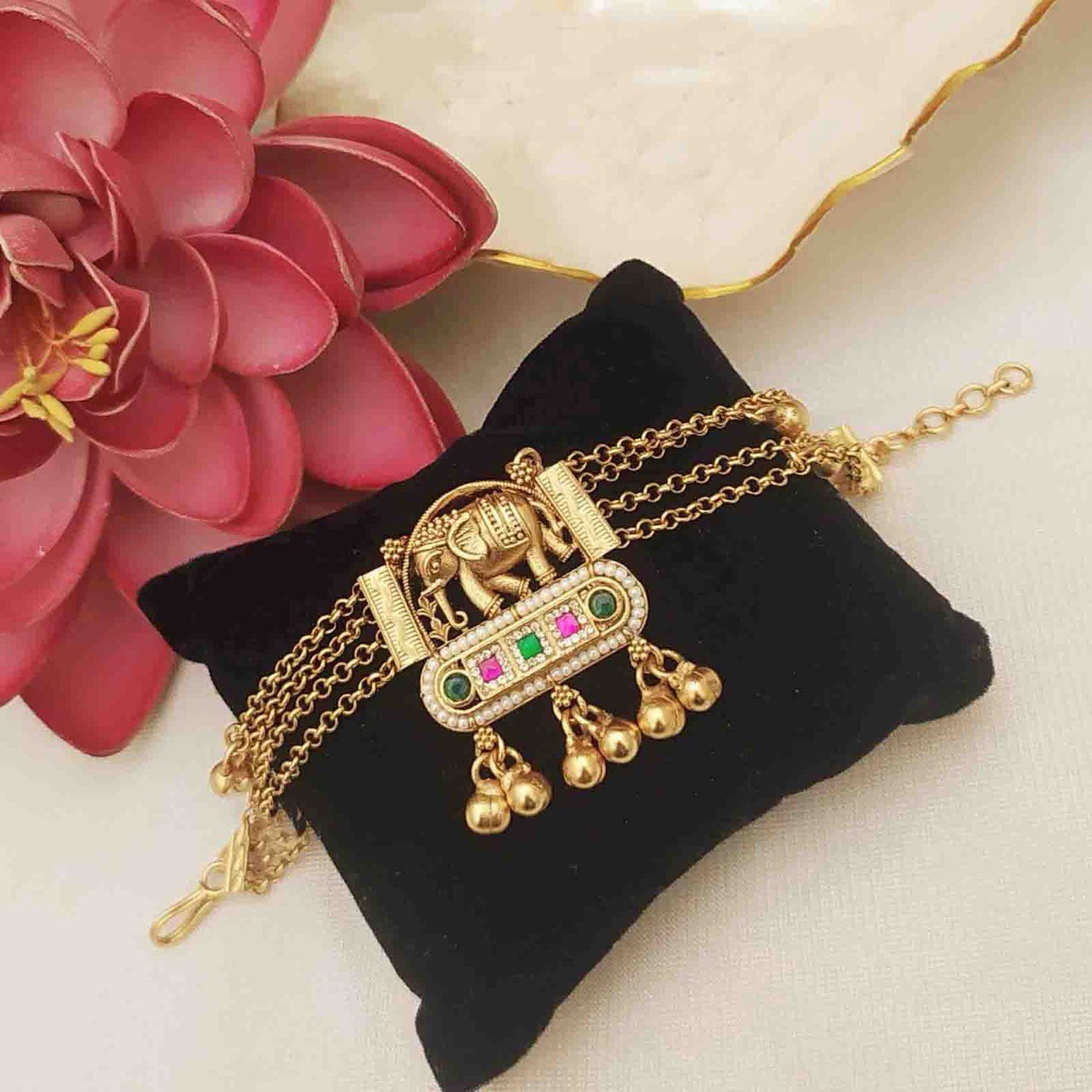 Jadau Nakshi Elephant Pendant Braclet - BG00640