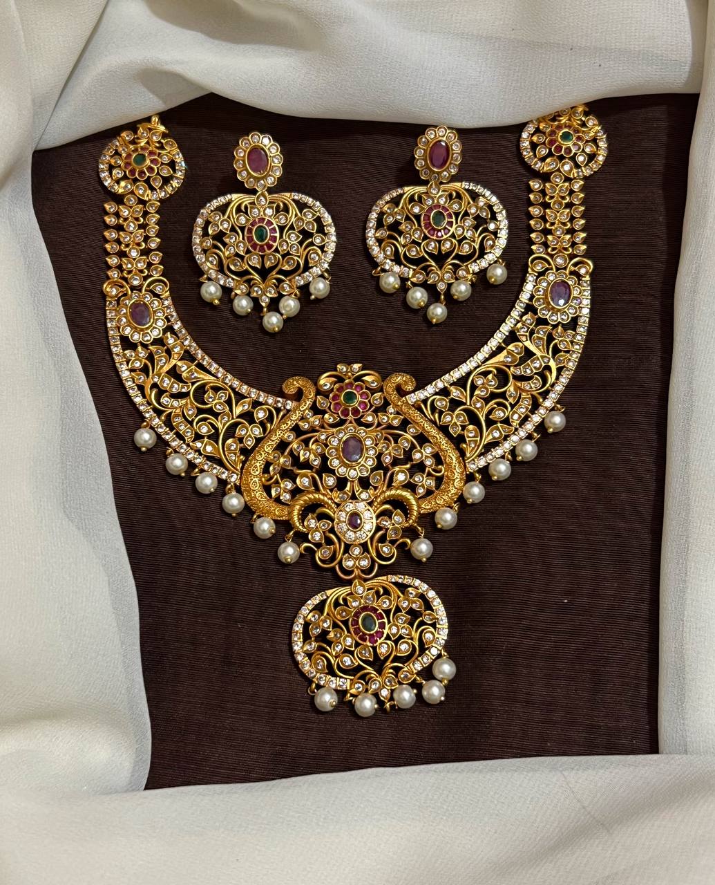 Nakshi Broad and Elegane Neckalce With Kempu stones -NN0001