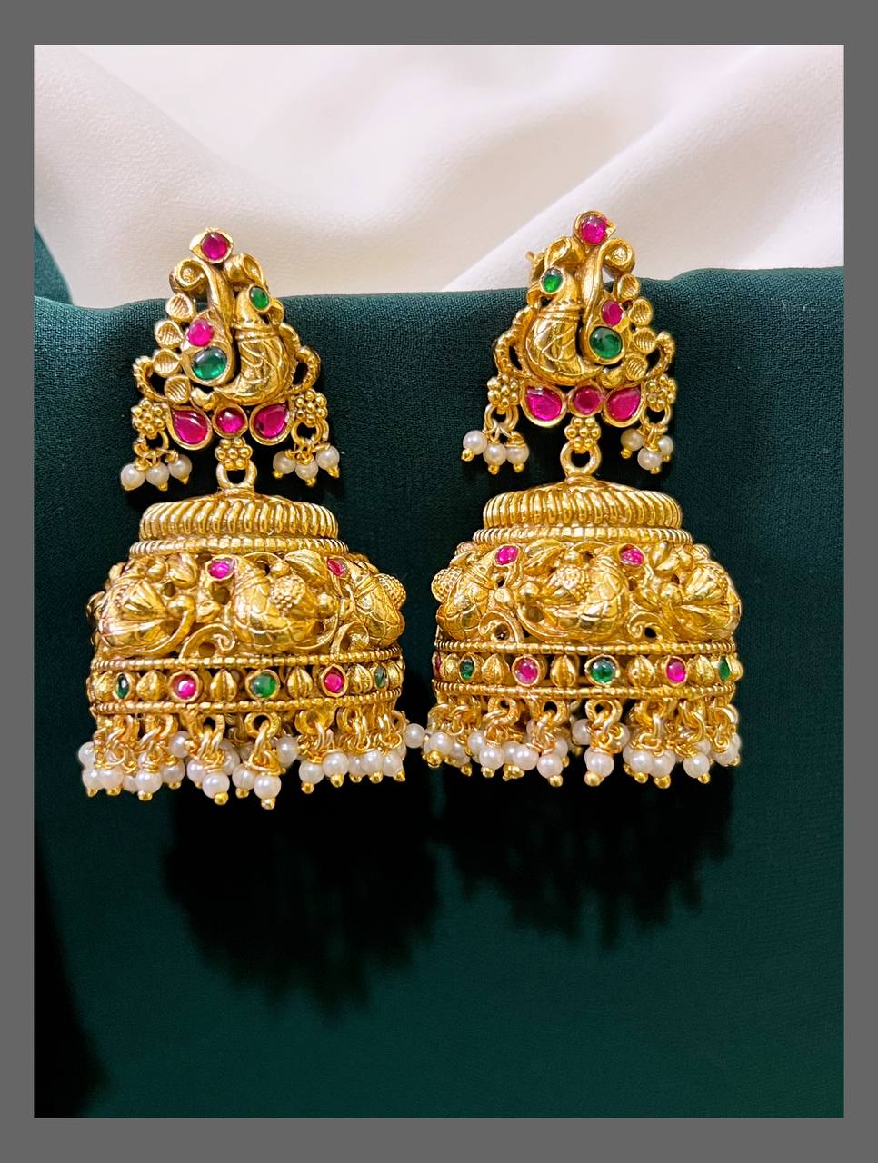 Jadau Nakshi Jhumki With Pearls - KE00338